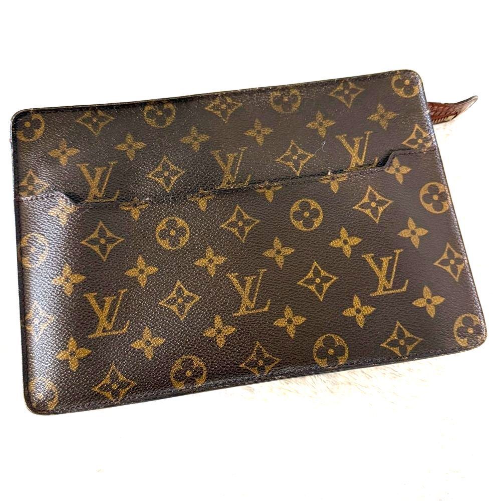 Louis Vuitton Vintage Authenticated Toiletry 15‎ Pouch Monogram Canvas France